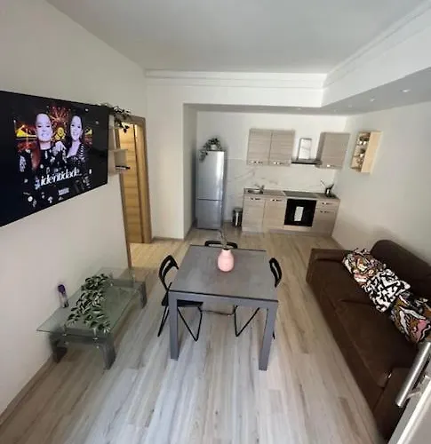 Apt. N. 2 * Mediolan